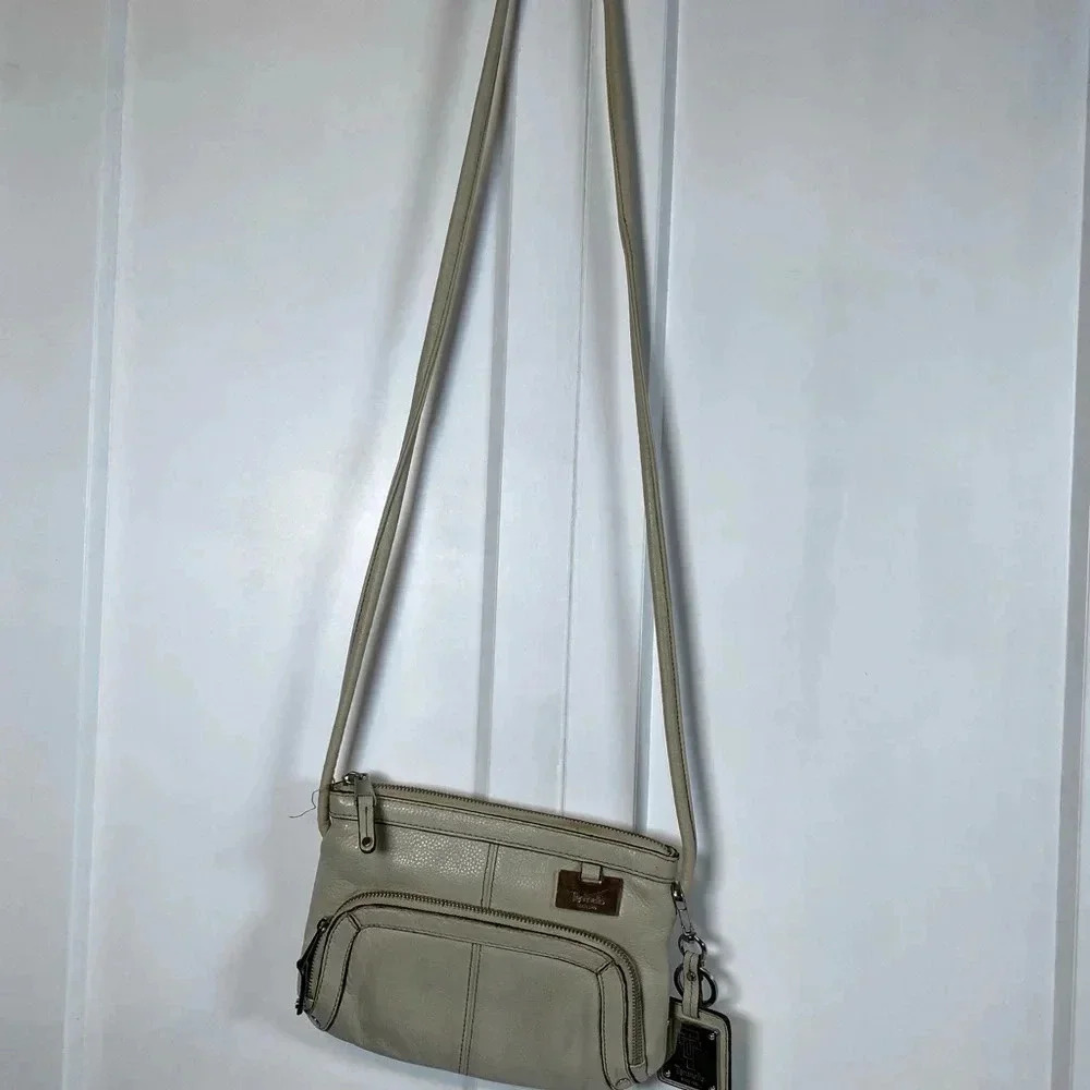 Tignanello | Cream Beige Leather Crossbody Bag - leather is in excellent conditi
